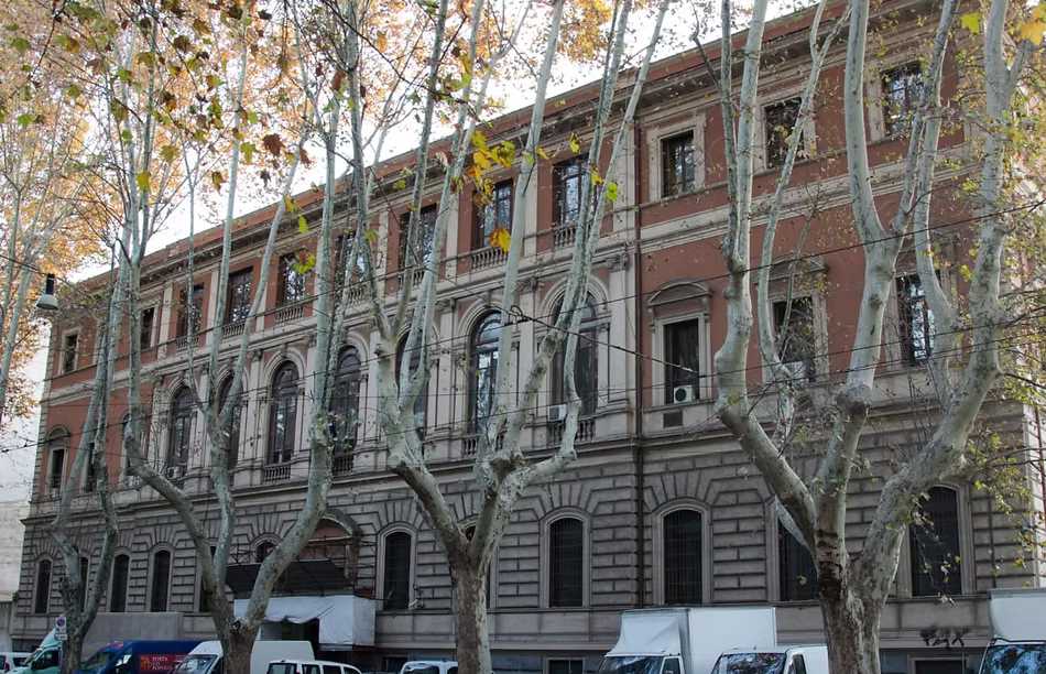 Edificio Demaniale ex Poste a Viale Trastevere